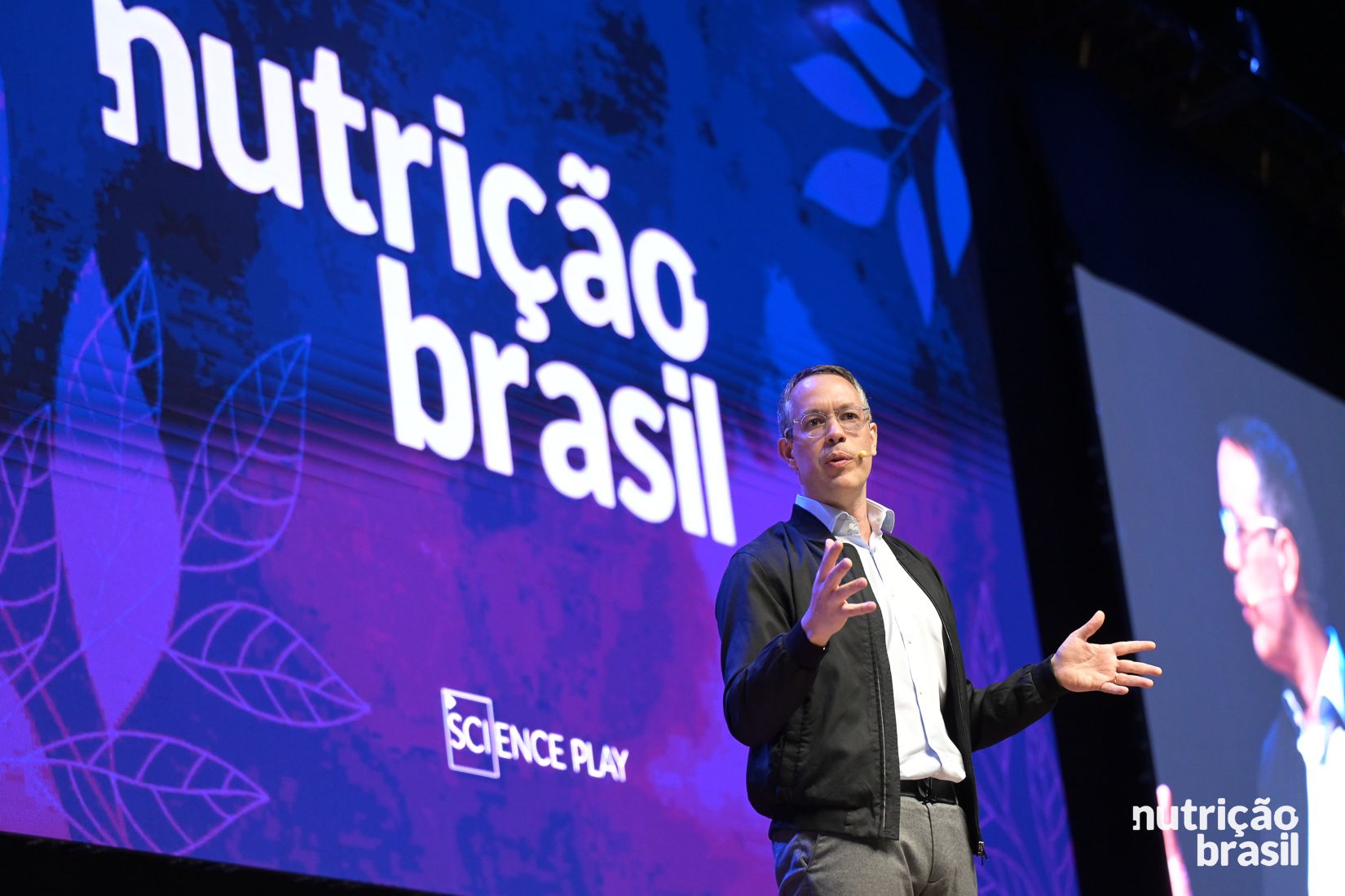 Brunno Falcão em palco